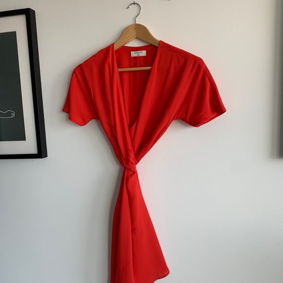 SOLD - Aritzia Babaton | Wallace Dress | Size XXS - Picture 2 of 5